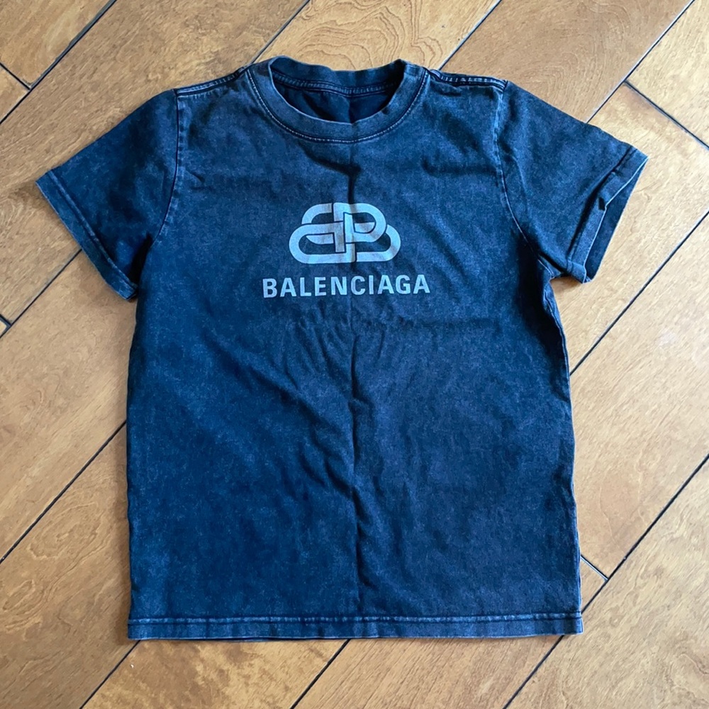 Balenciaga women’s tee